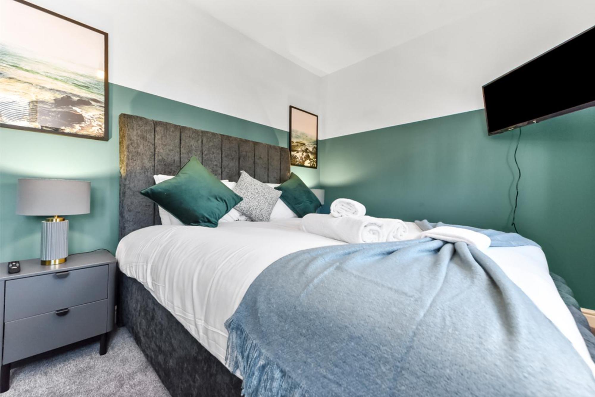 Modern And Hearty House Apartment Enfield Bagian luar foto