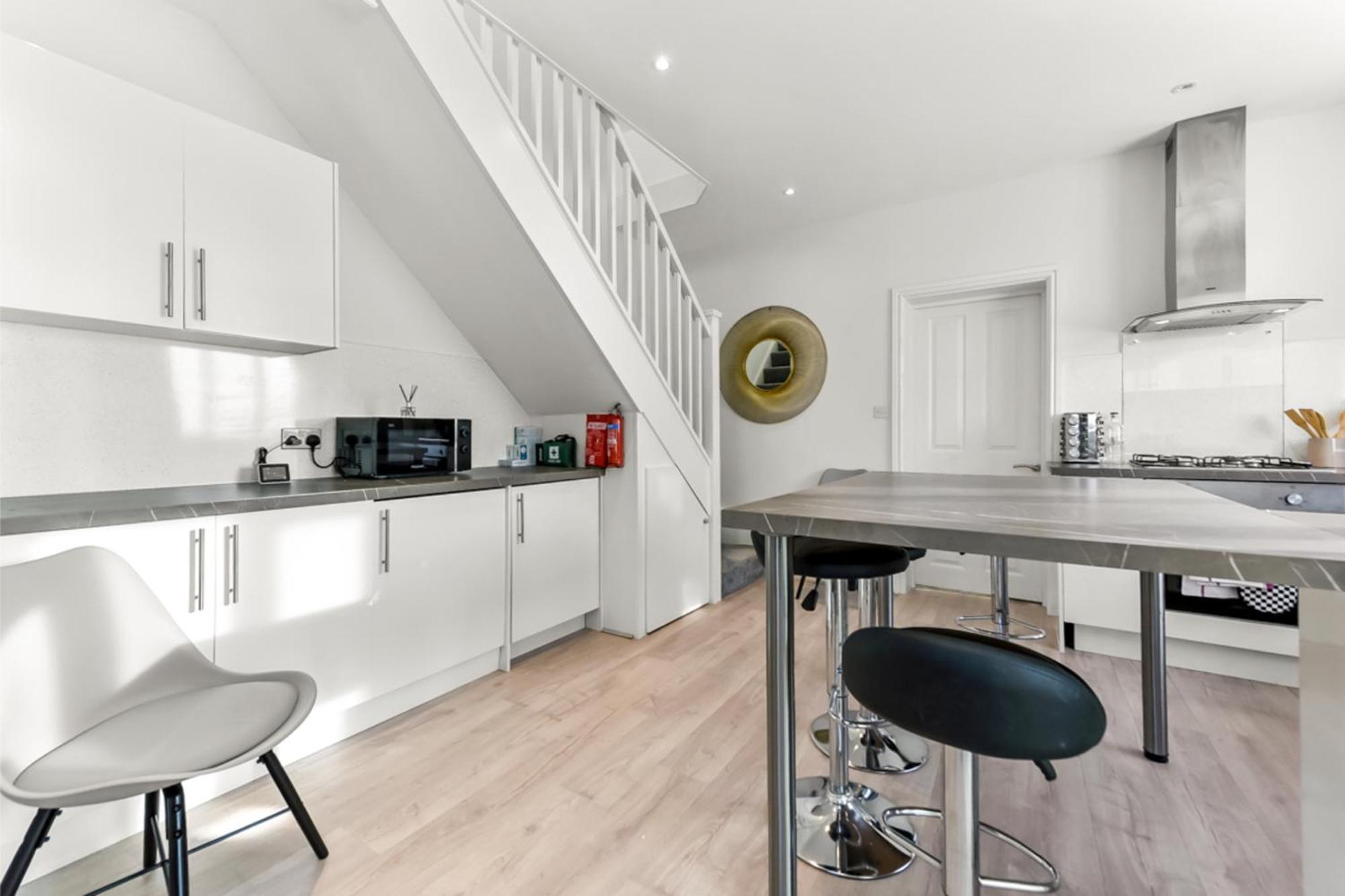 Modern And Hearty House Apartment Enfield Bagian luar foto